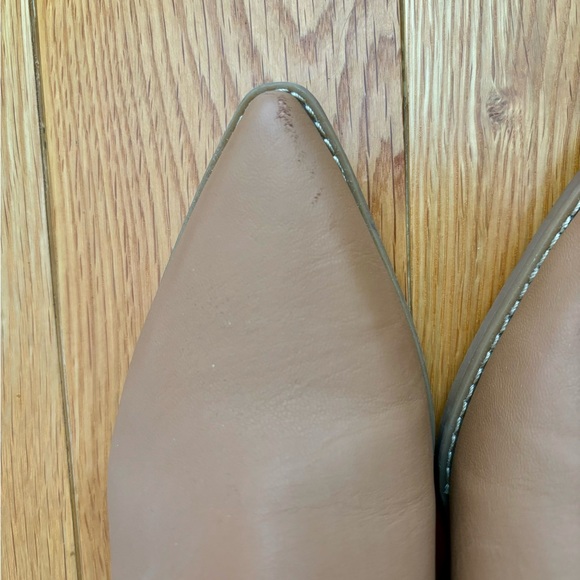 Universal Thread Boots Size 9 - Picture 3 of 4